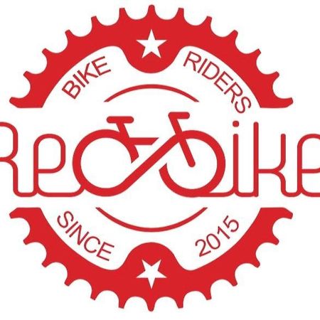 Red Bike Apart'S 奥普尔 外观 照片